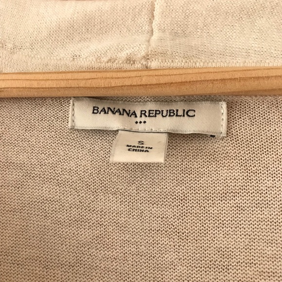 Banana Republic  Cream Sweater - Picture 3 of 3